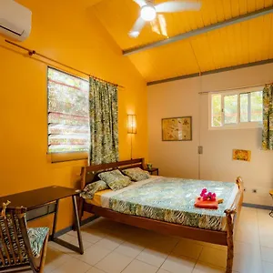 Kaz Zen , Sainte-Anne (Grande-Terre) Guadeloupe